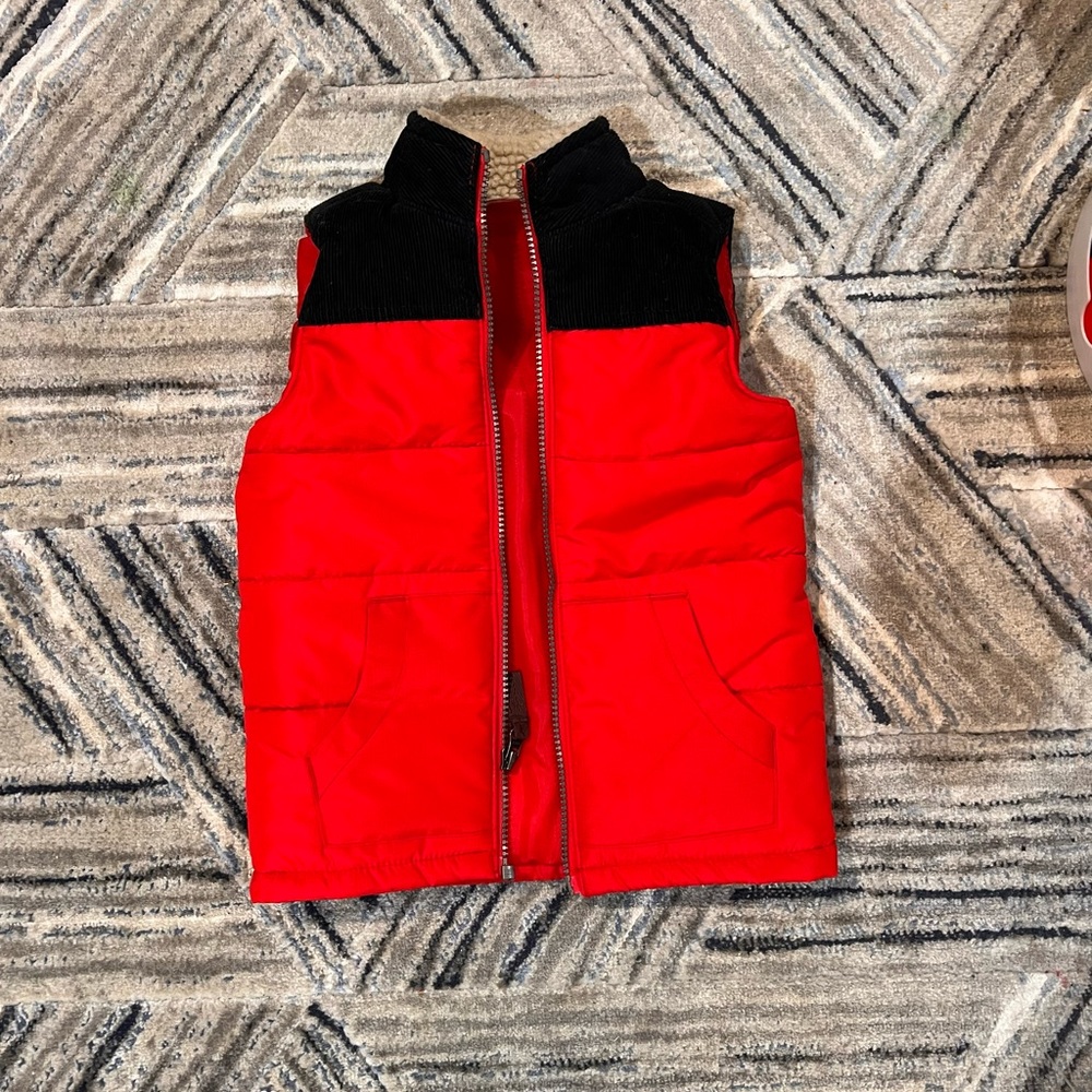Kids size 4/5 Puffy Vest